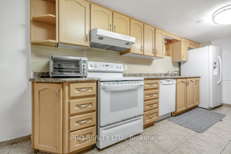 22 Holmesdale Crescent Property Photo 19