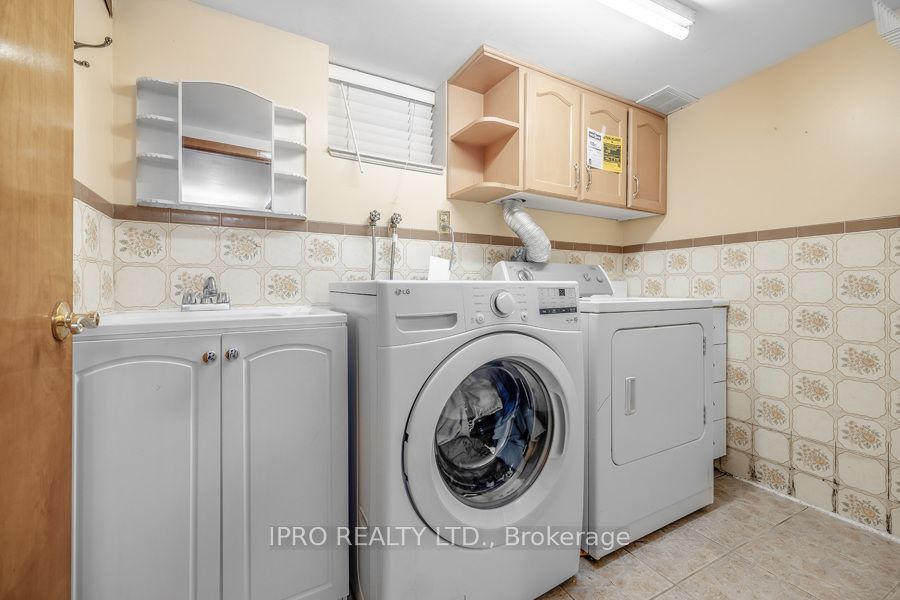 22 Holmesdale Crescent Property Photo 22