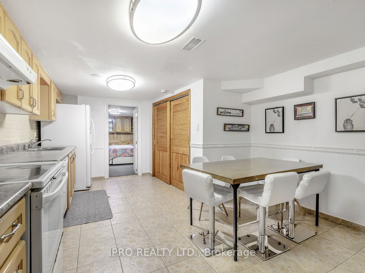 22 Holmesdale Crescent Property Photo 33