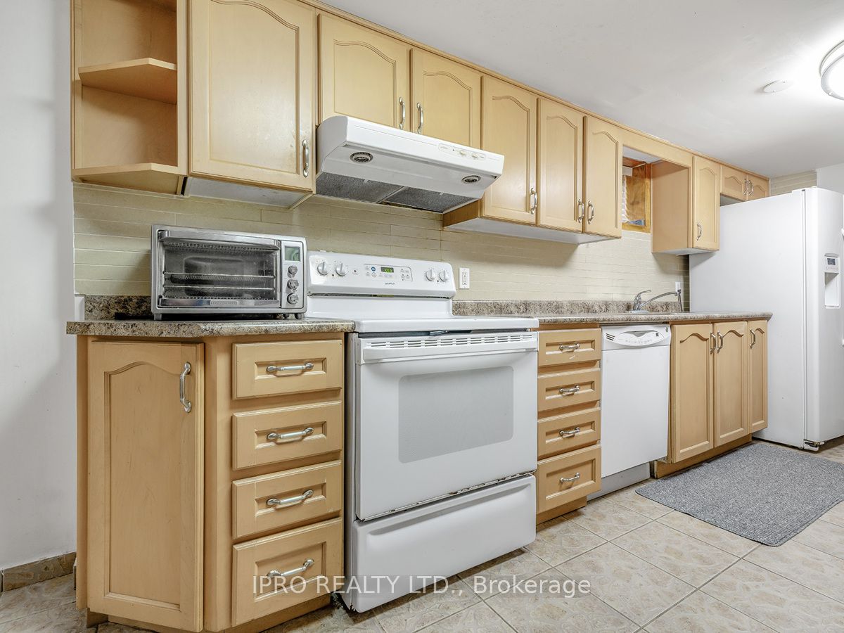 22 Holmesdale Crescent Property Photo 35