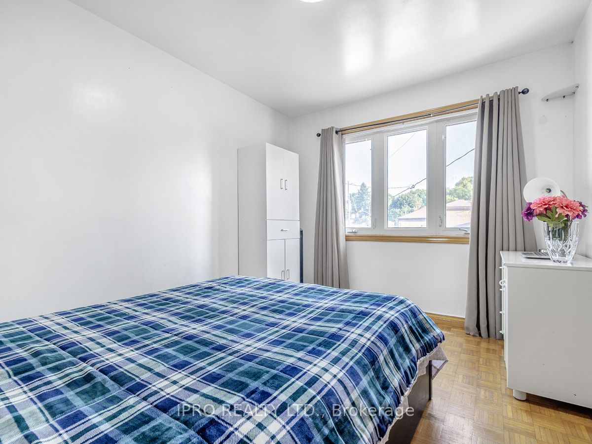 22 Holmesdale Crescent Property Photo 37