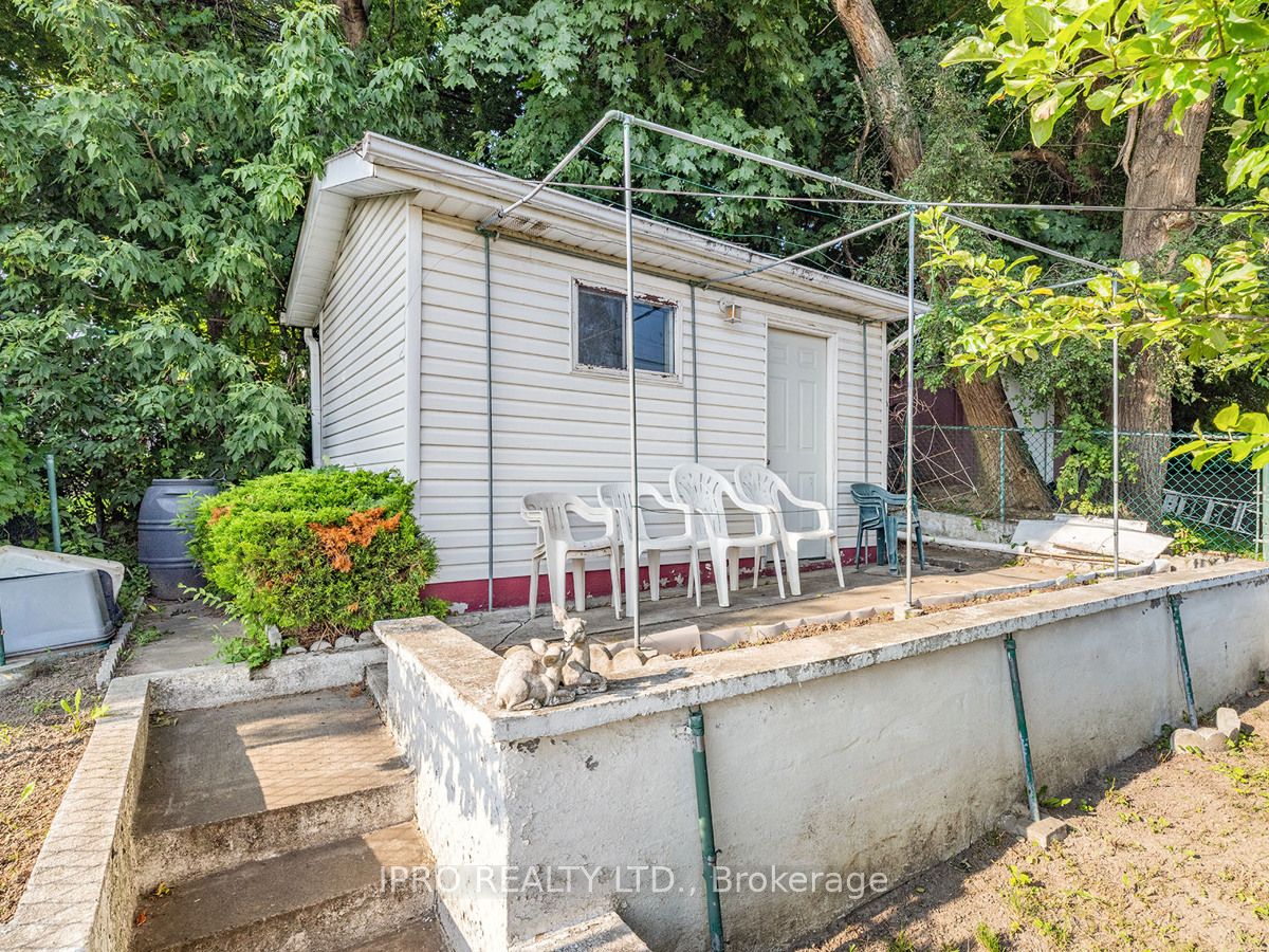 22 Holmesdale Crescent Property Photo 53