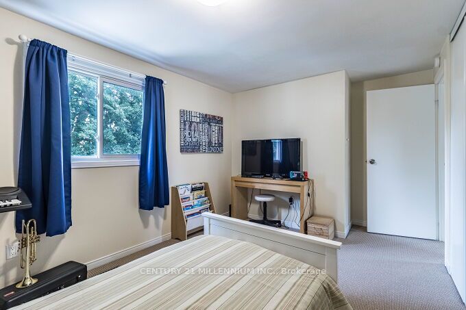 92 Cassander Cres Property Photo 20