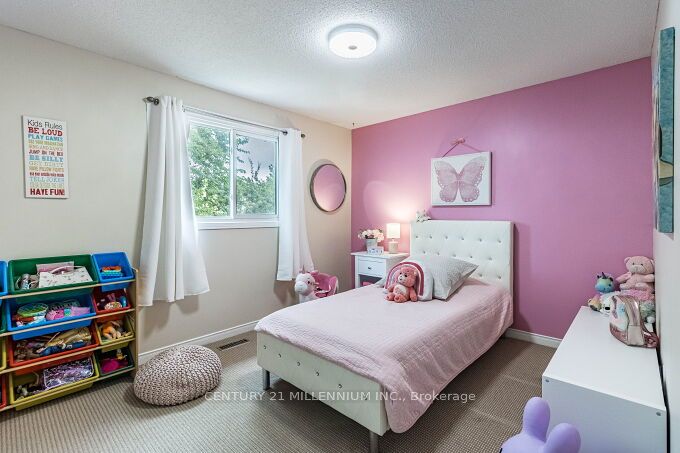 92 Cassander Cres Property Photo 21