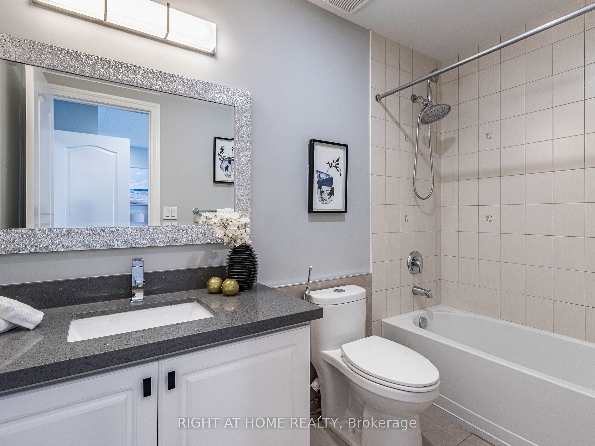 612 Serafini Cres Property Photo 26