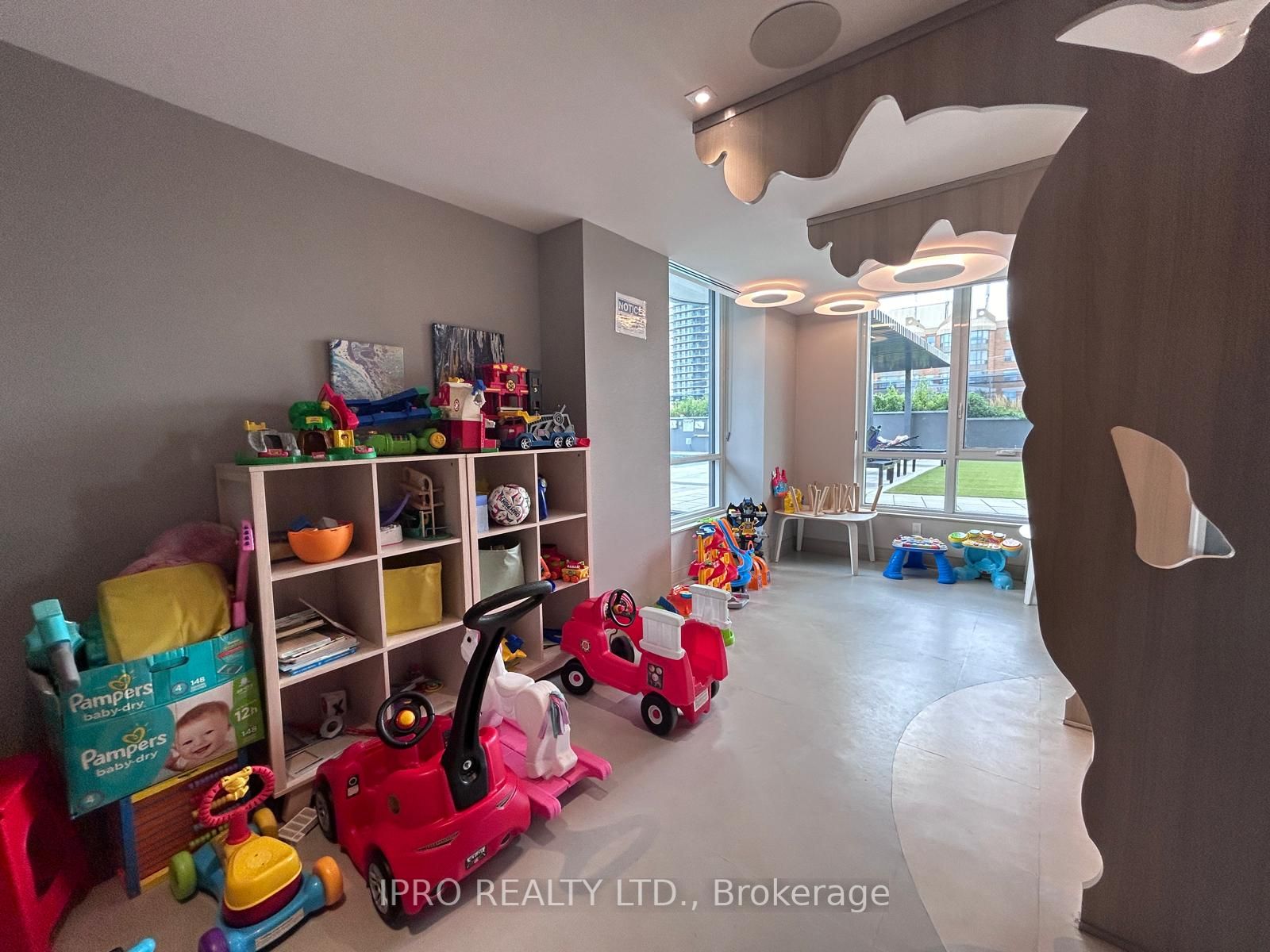8 Nahani Way 12 Property Photo 10
