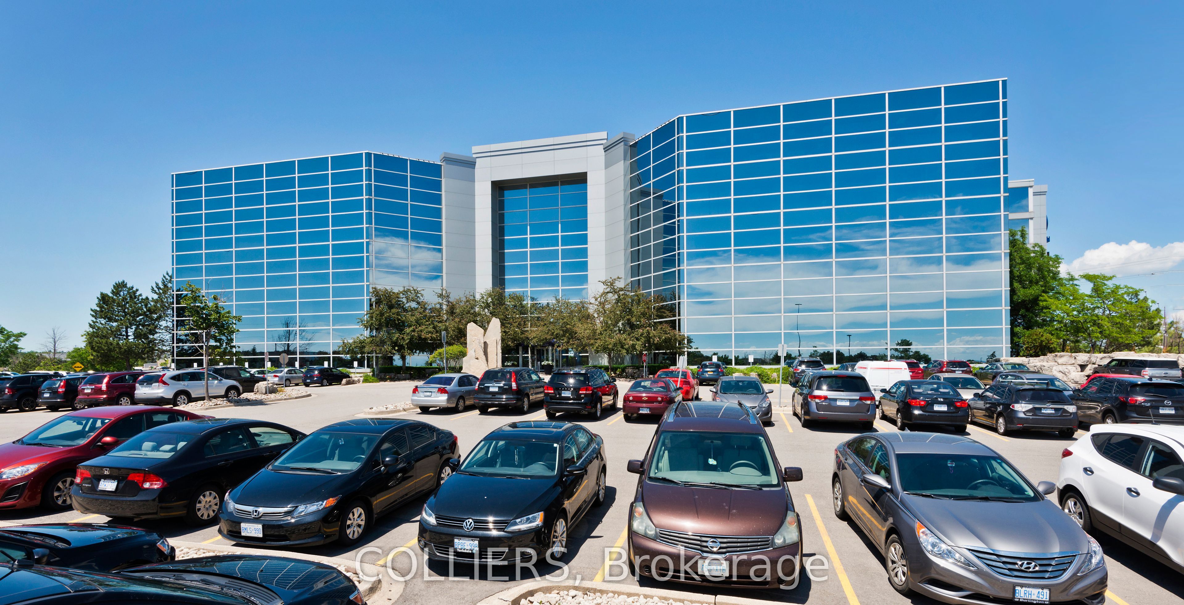 #401 - 5420 North Service Road Property Photo 1