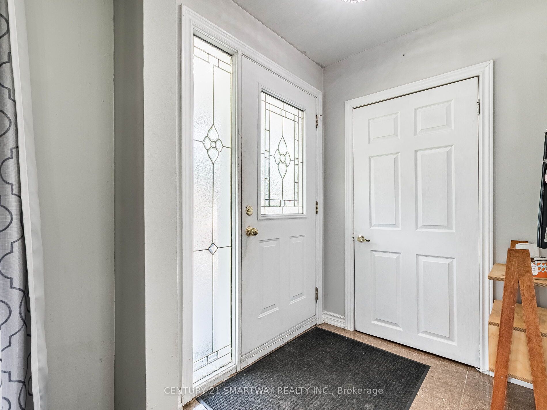 7182 Harwick Dr Property Photo 12