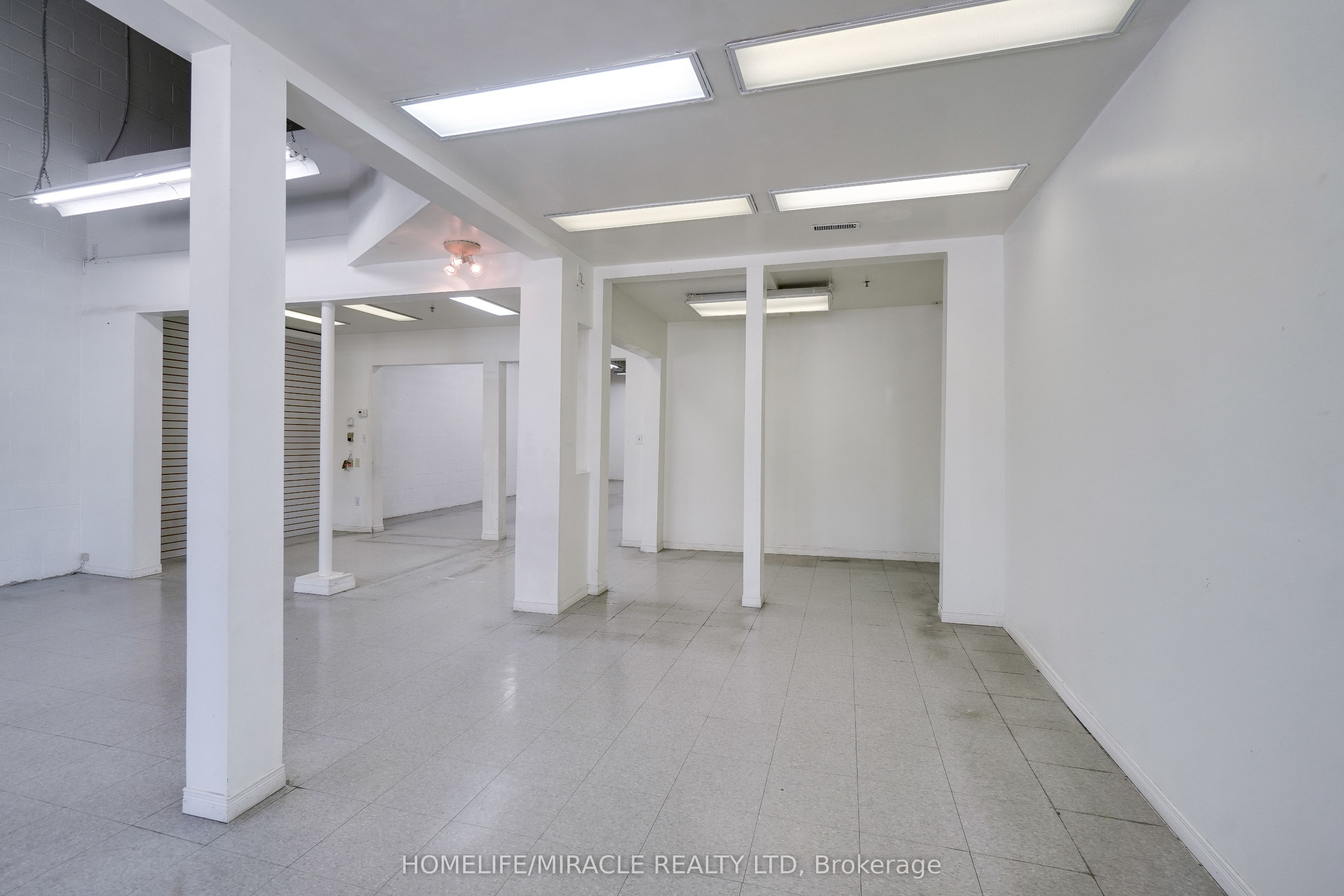 #59 - 8500 Torbram Road Property Photo 10