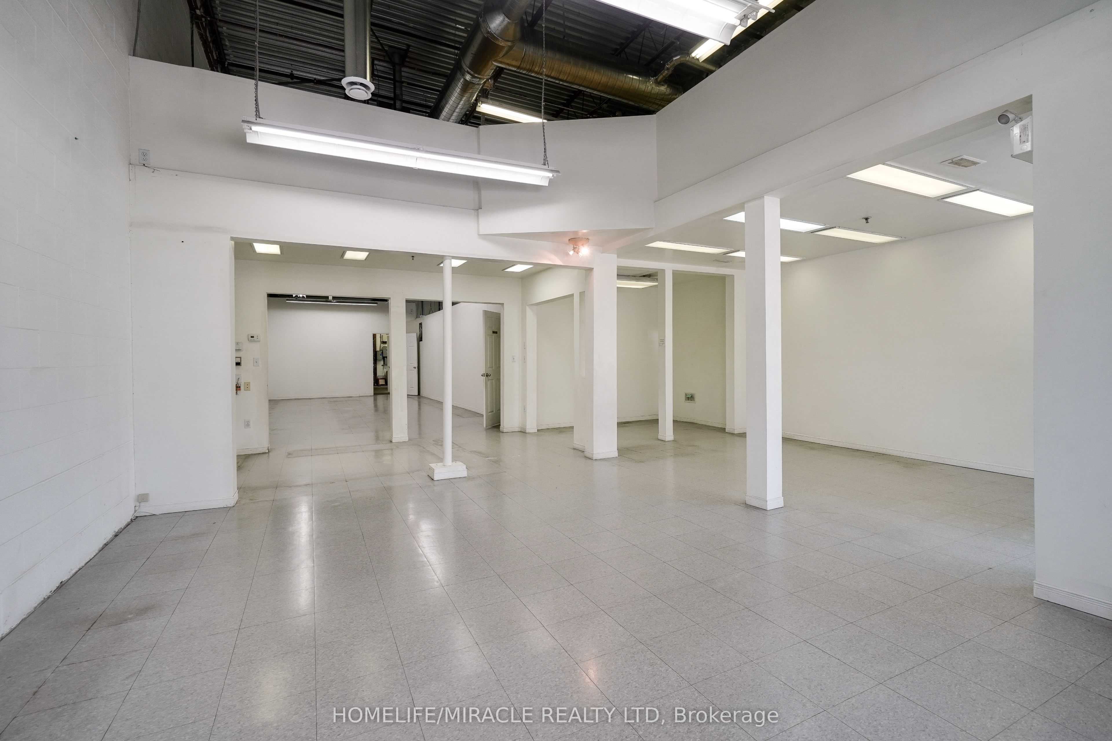 #59 - 8500 Torbram Road Property Photo 15