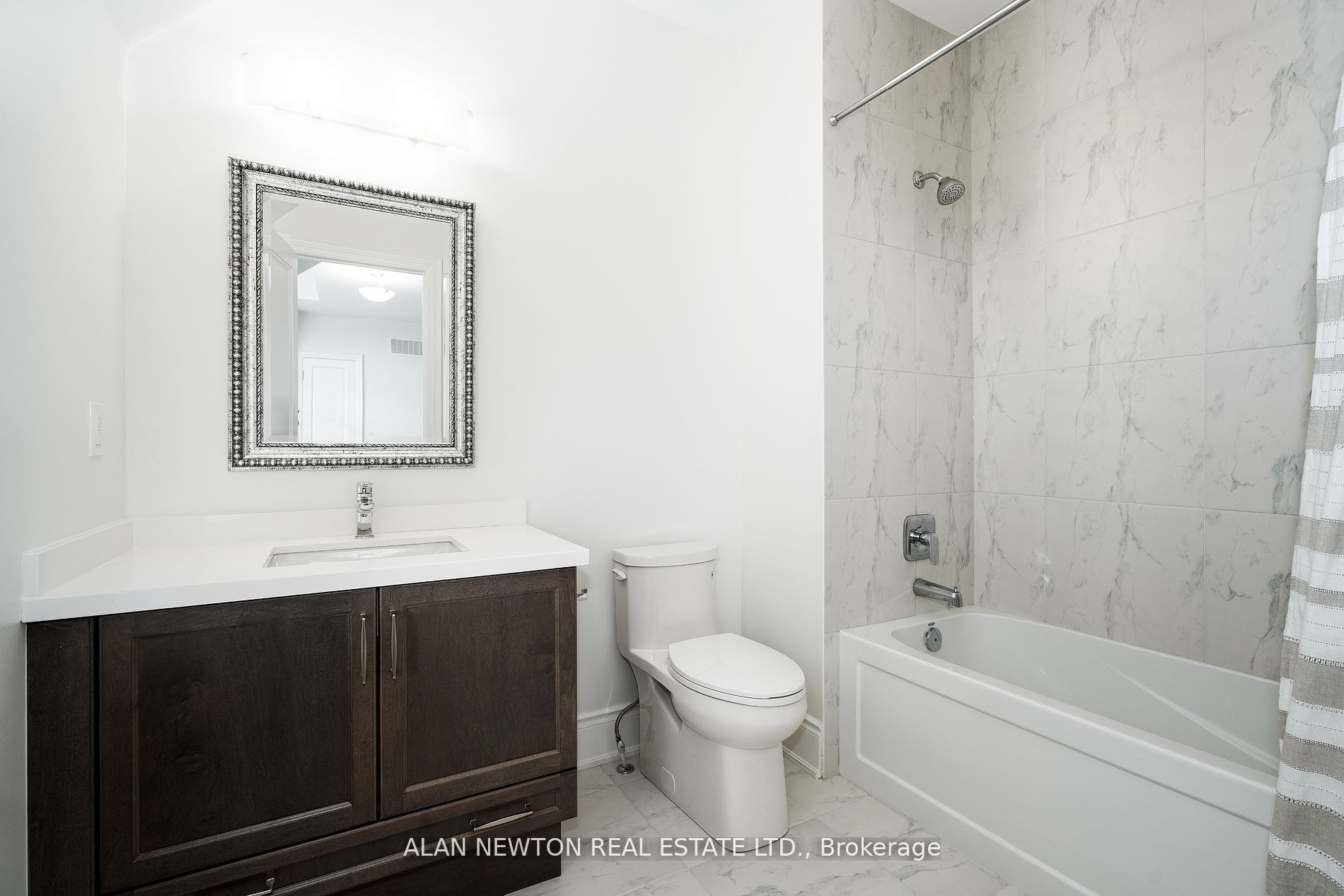 276 Amos Dr Property Photo 35