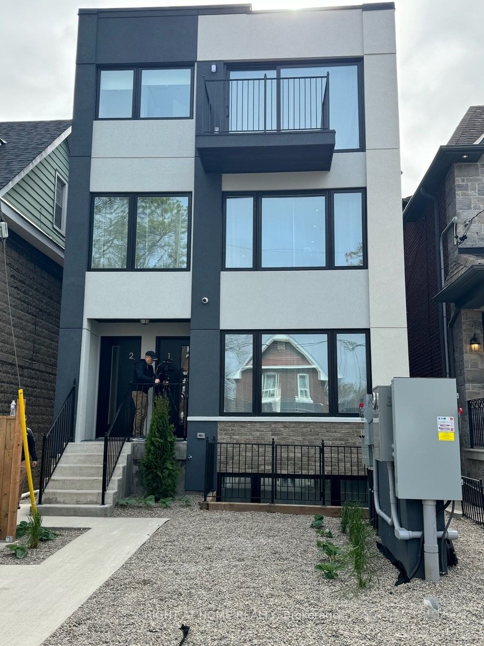 12 Batavia Avenue Property Photo 1