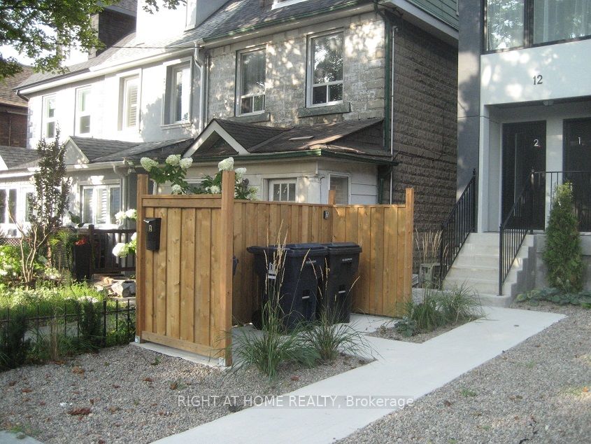12 Batavia Avenue Property Photo 3