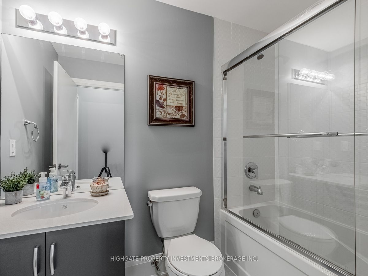 45 Yorkland Blvd 02 Property Photo 17