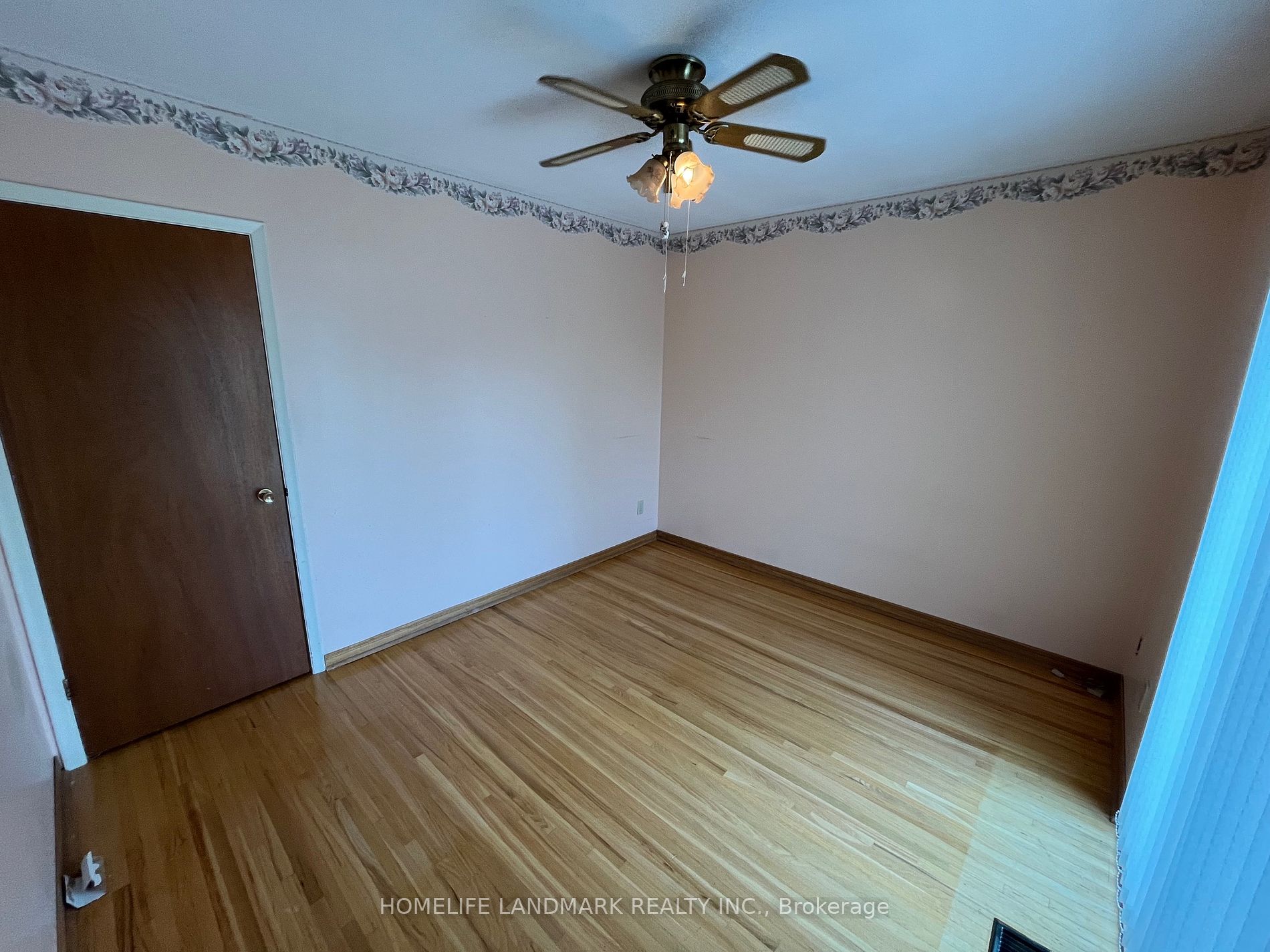 39 Langfield Cres Property Photo 5