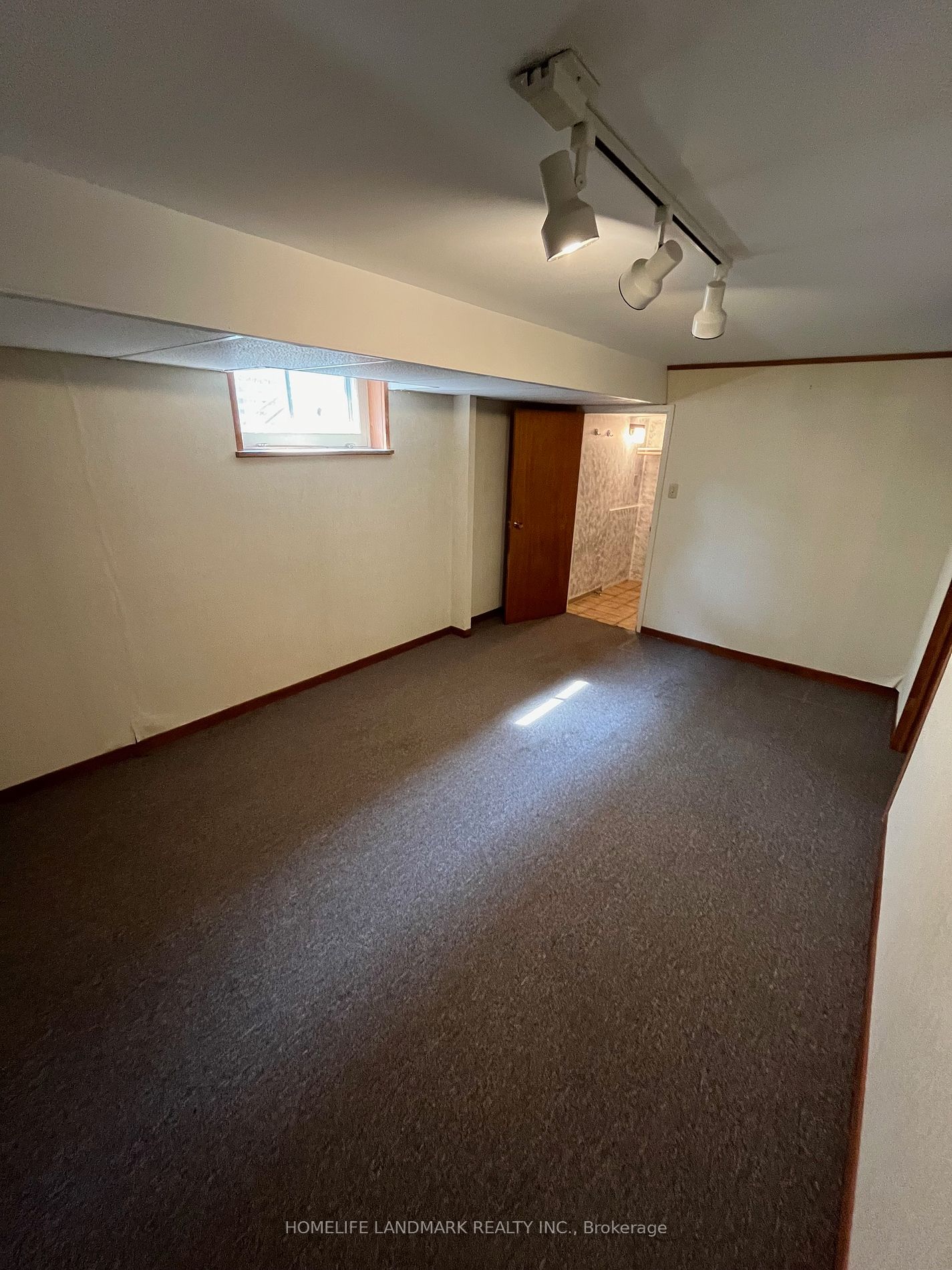 39 Langfield Cres Property Photo 13