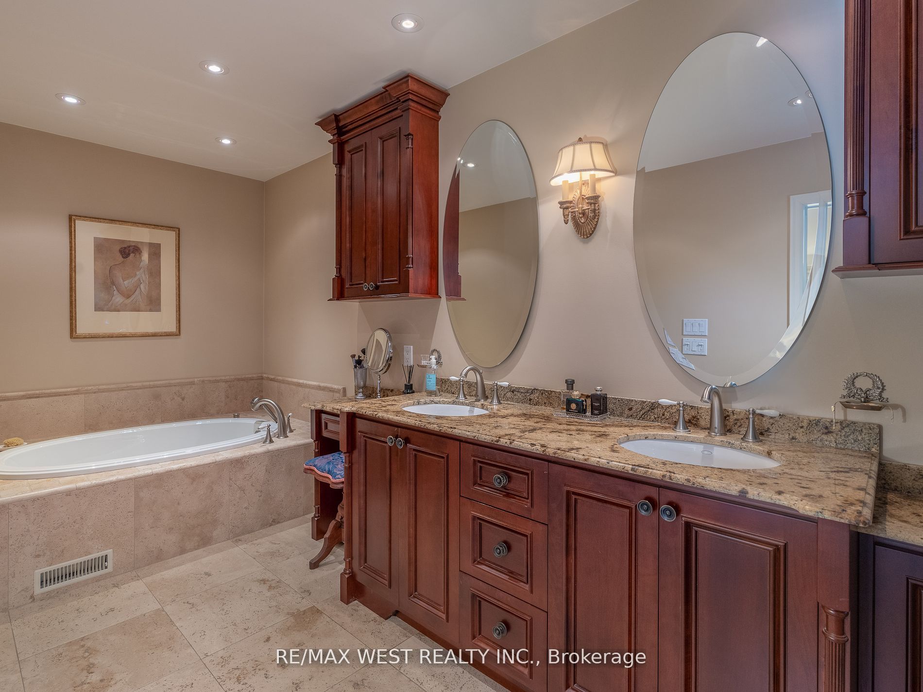 57 Edenvale Cres Property Photo 13