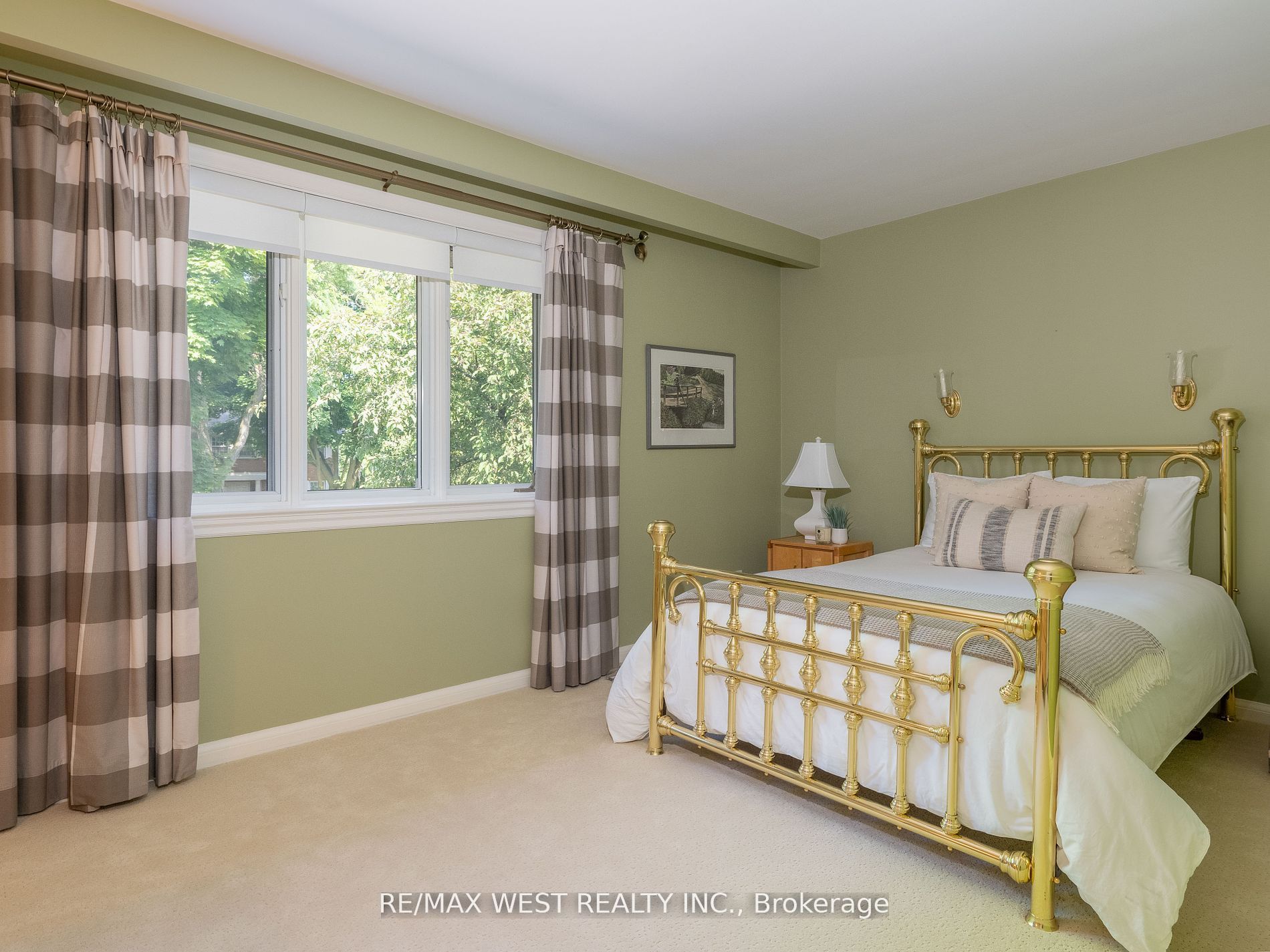 57 Edenvale Cres Property Photo 17