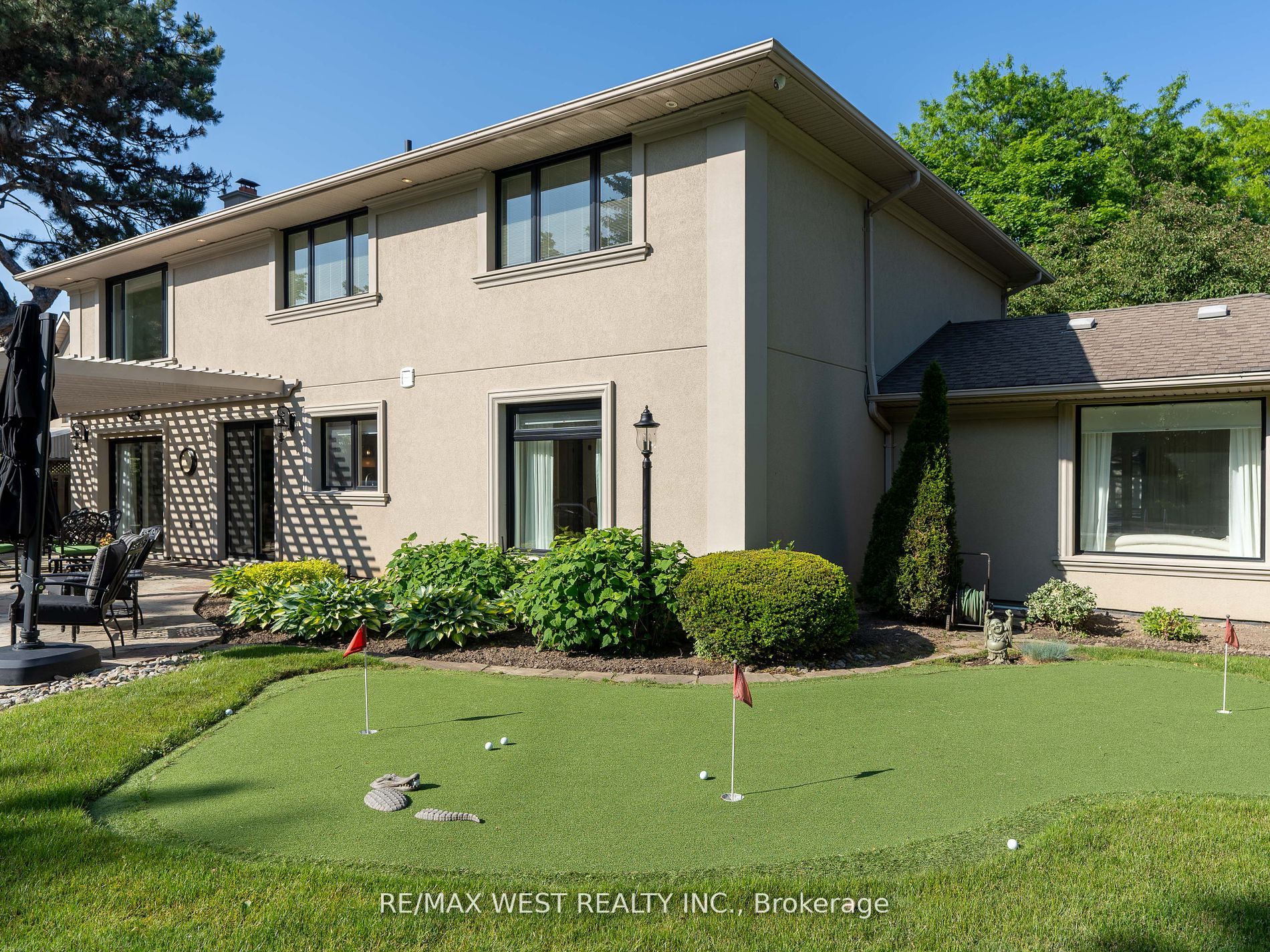 57 Edenvale Cres Property Photo 27