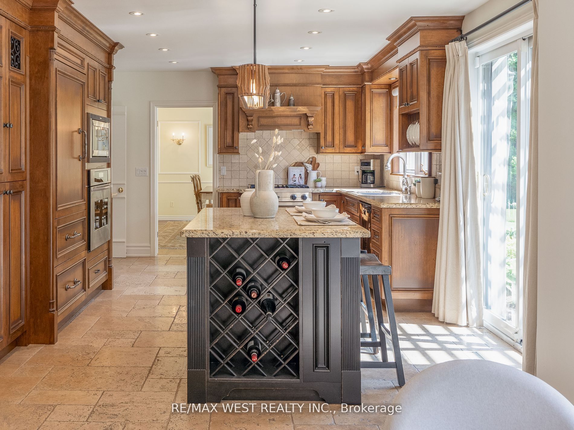 57 Edenvale Cres Property Photo 32