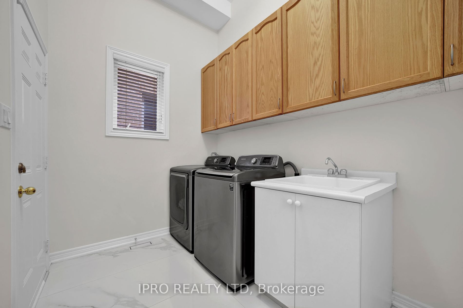 46 Angelgate Rd Property Photo 8