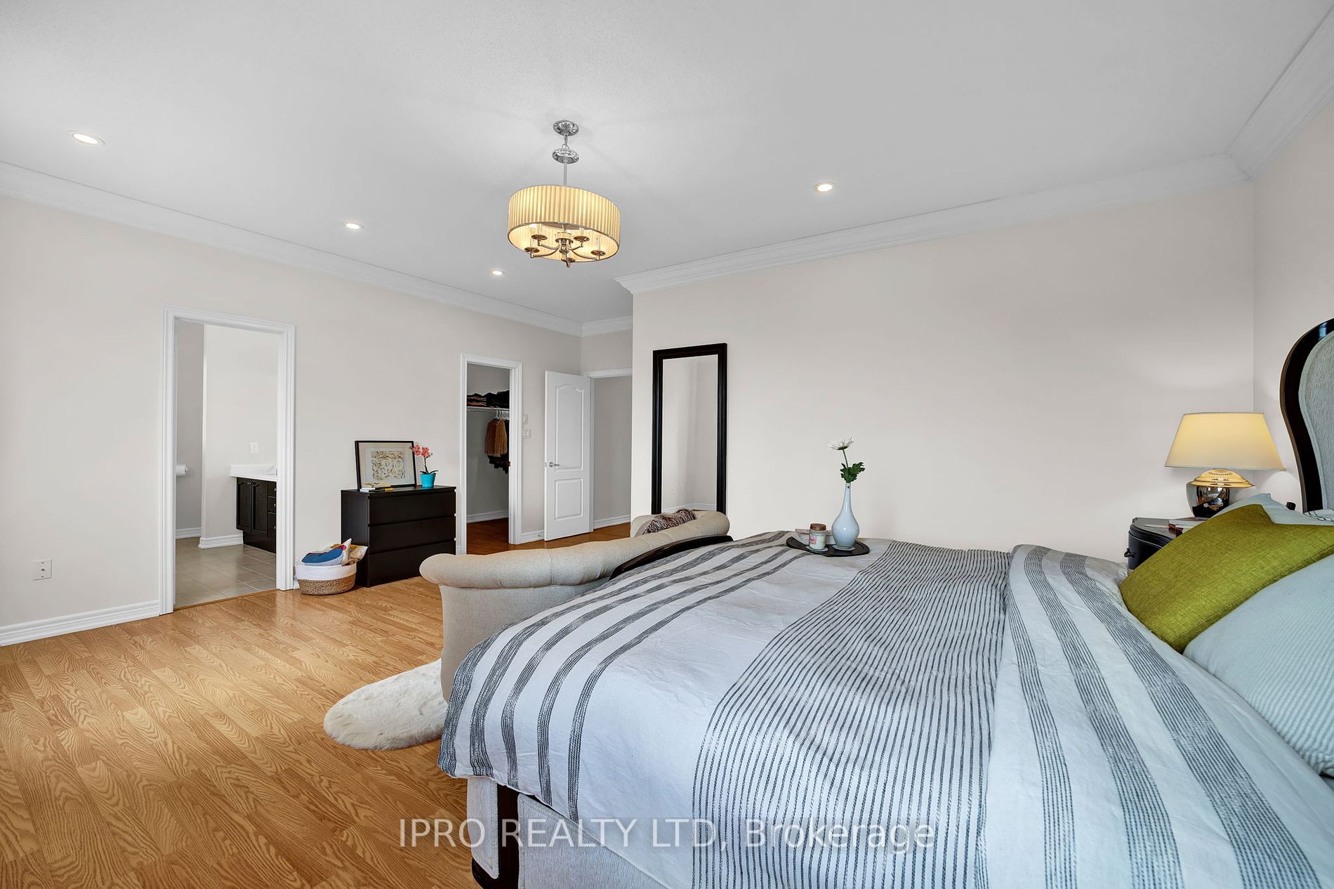 46 Angelgate Rd Property Photo 11