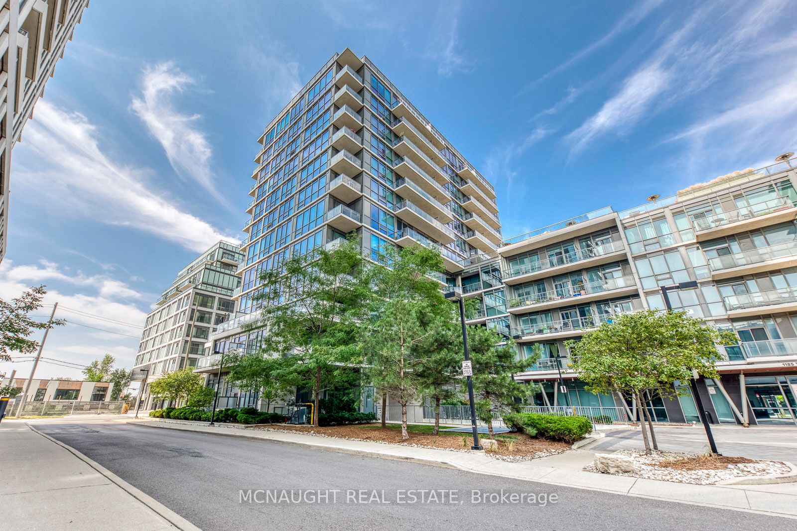 1185 The Queensway 14 Property Photo 12