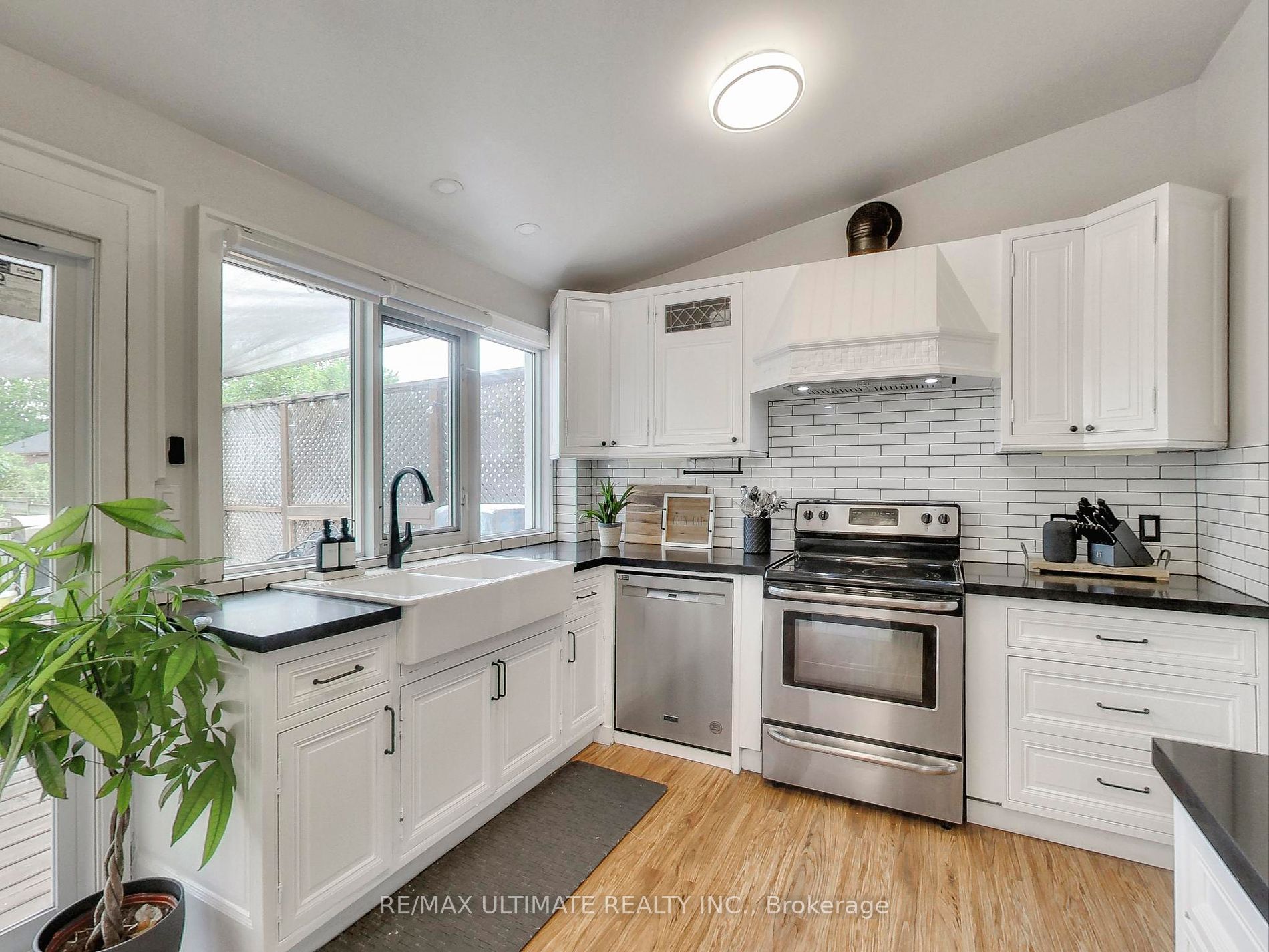 73 Clouston Ave Property Photo 15