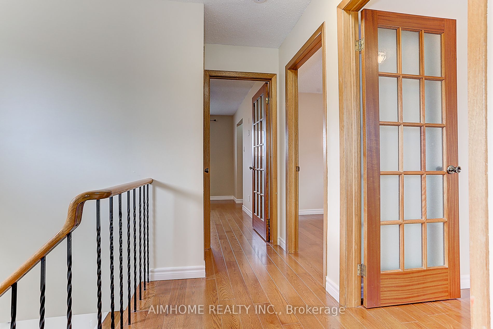 4401 Curia Cres Property Photo 4