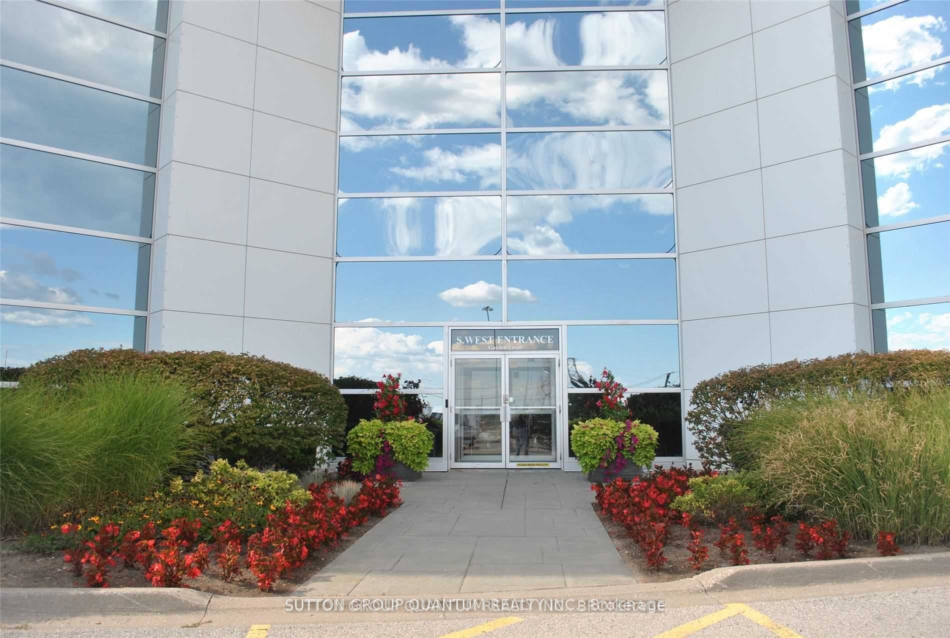 #300 - 1005 Skyview Drive Property Photo 11