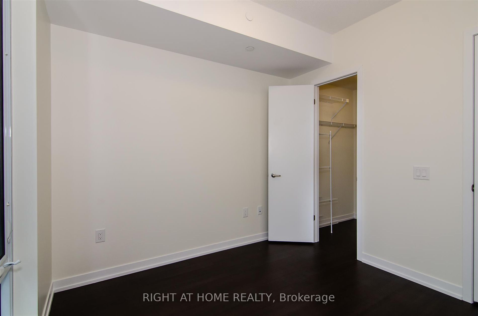 2560 Eglinton Ave W 1812 Property Photo 2