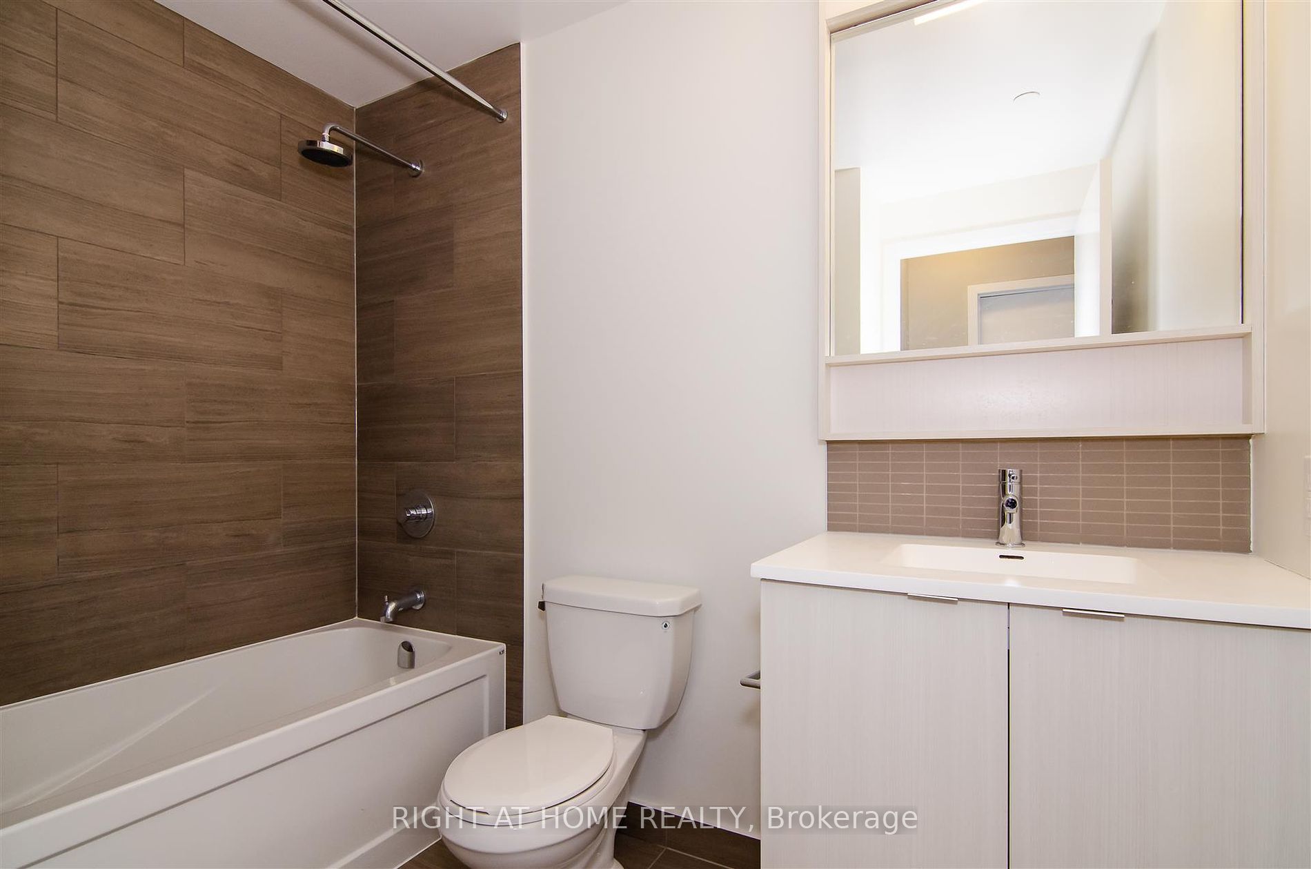 2560 Eglinton Ave W 1812 Property Photo 3