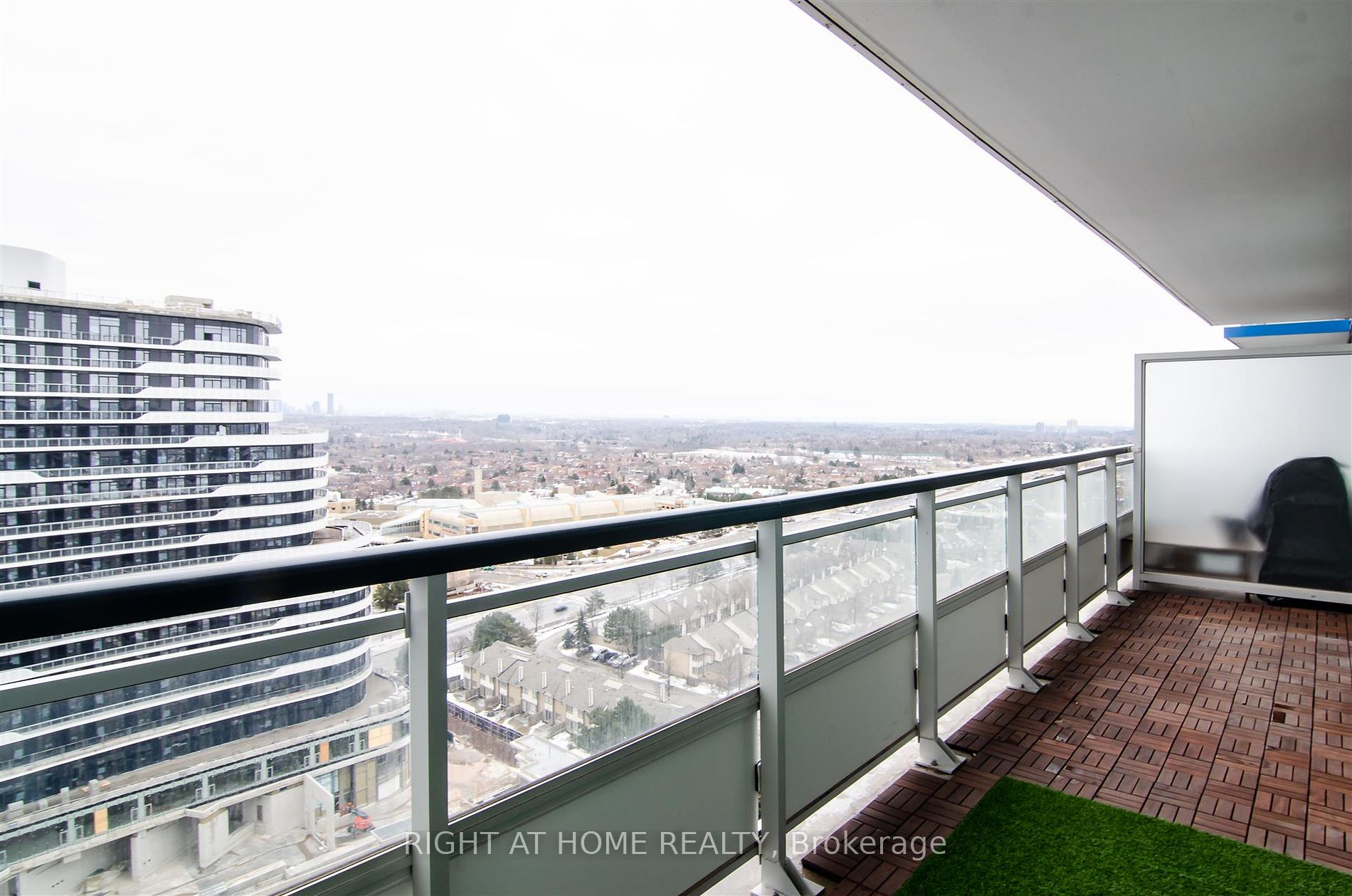 2560 Eglinton Ave W 1812 Property Photo 4