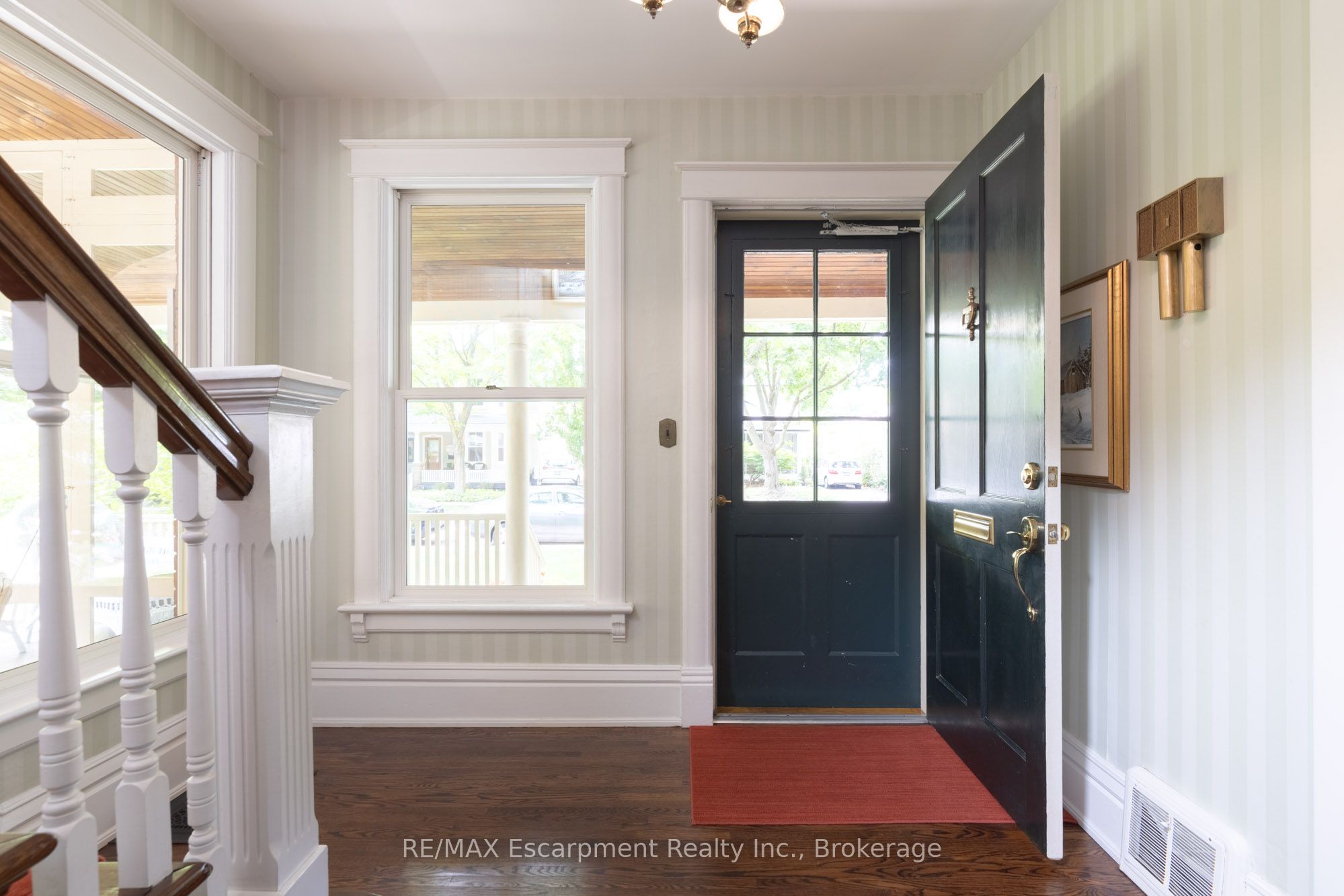 302 William Street Property Photo 3