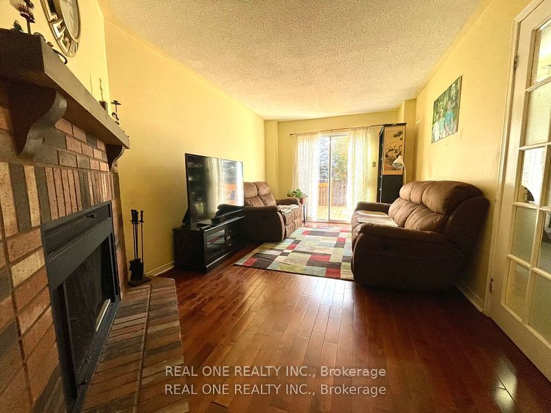 1235 Blackburn Dr Property Photo 5
