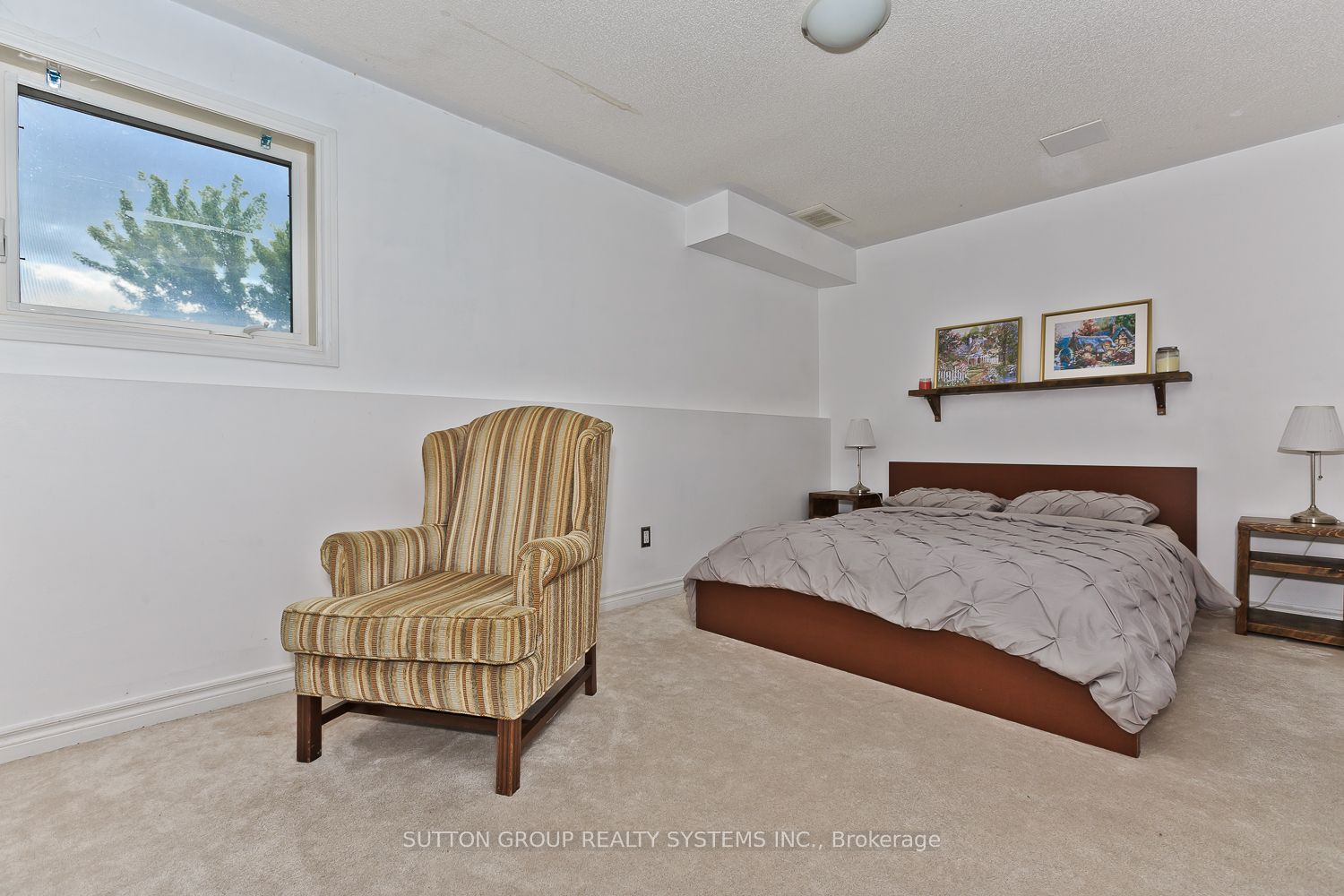 355 Hobbs Cres Property Photo 24