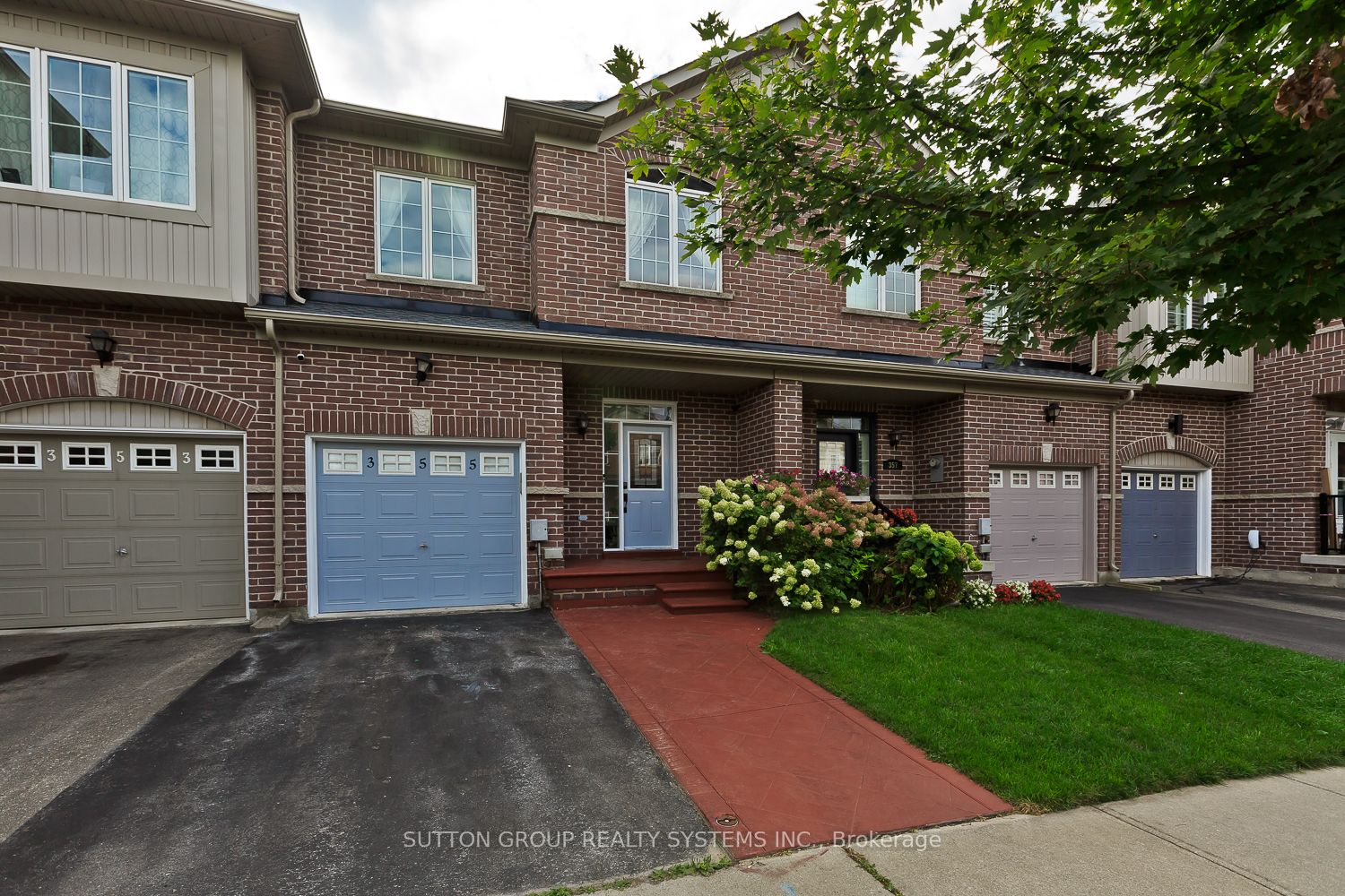 355 Hobbs Cres Property Photo 28