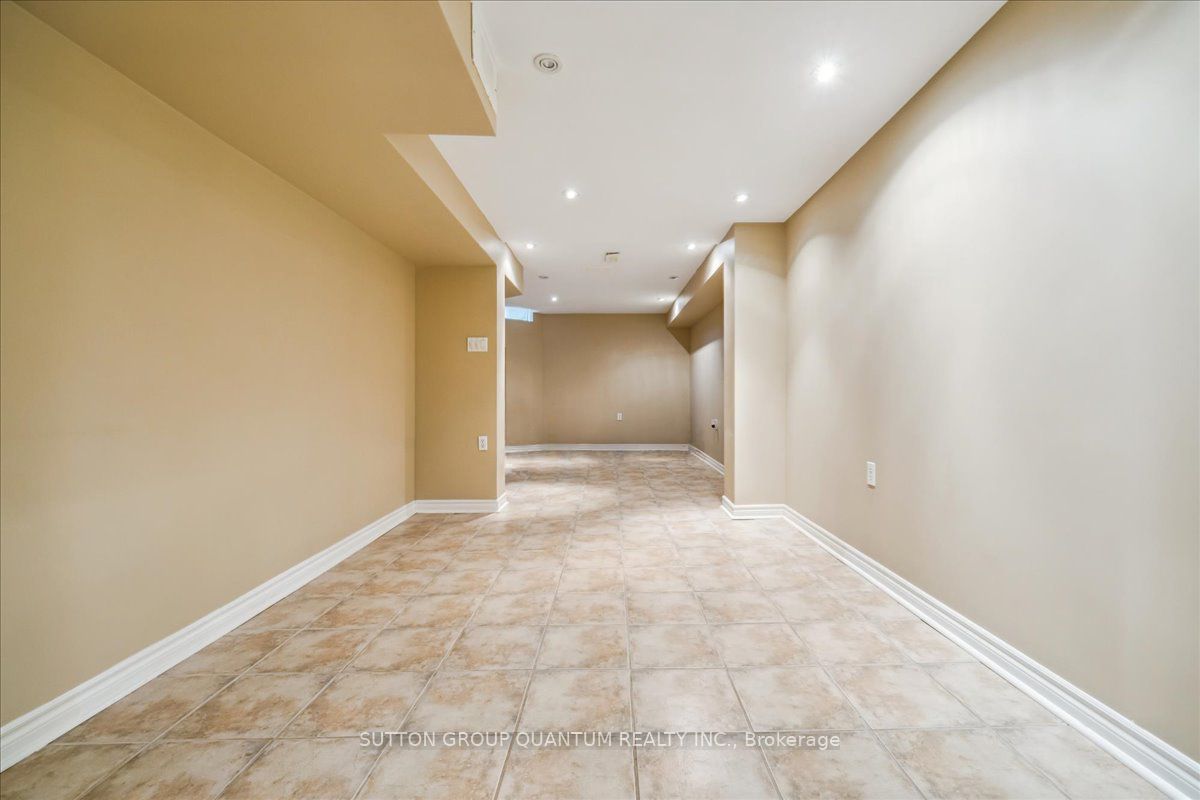 394 Stonetree Crt Property Photo 19