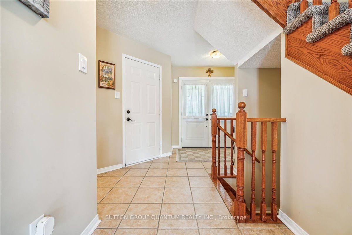 394 Stonetree Crt Property Photo 32