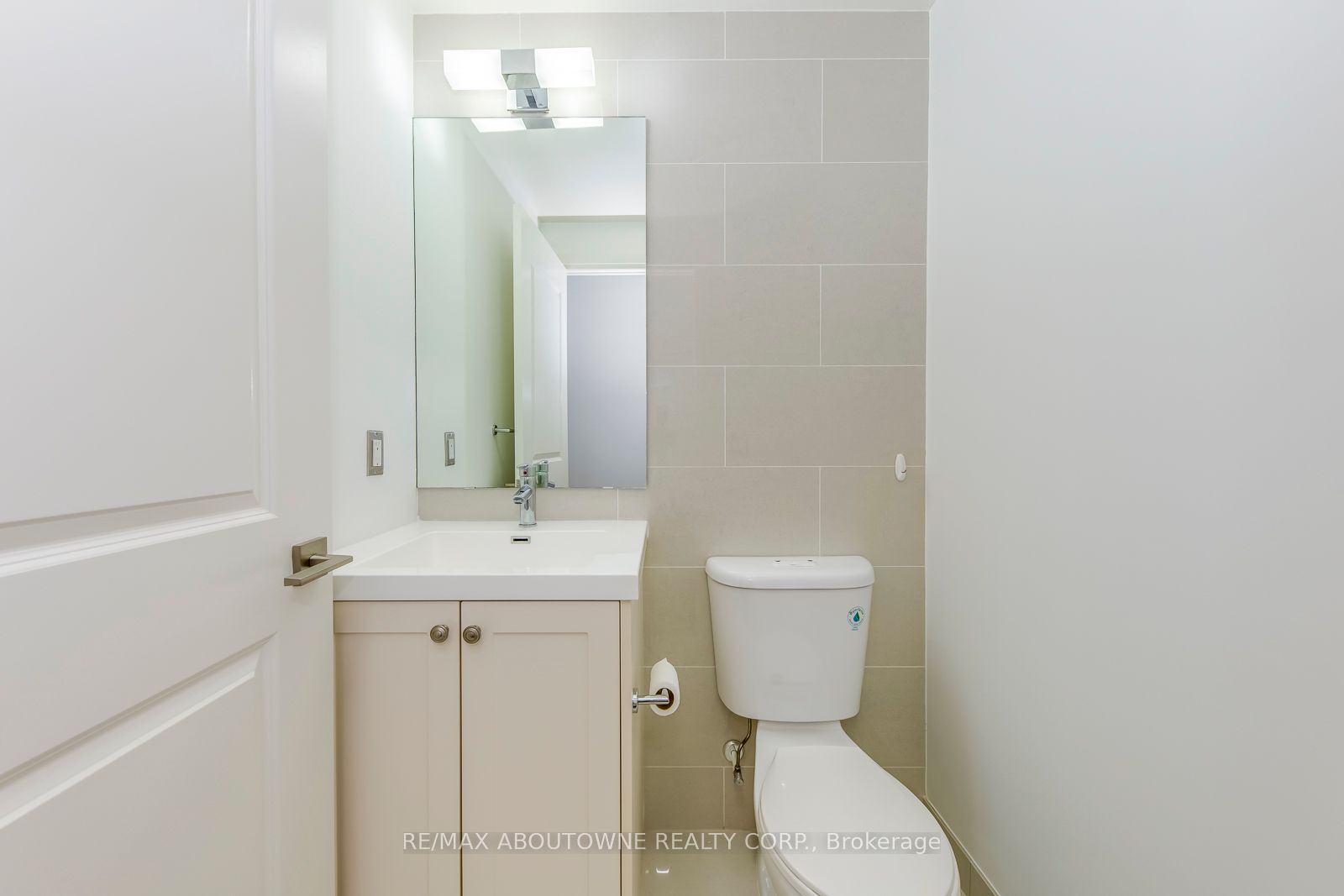 1 Old Mill Dr 29 Property Photo 22