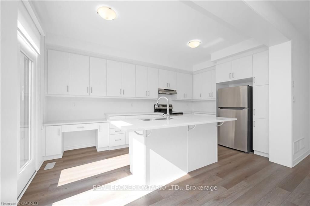 1200 Anson Gate Property Photo 7