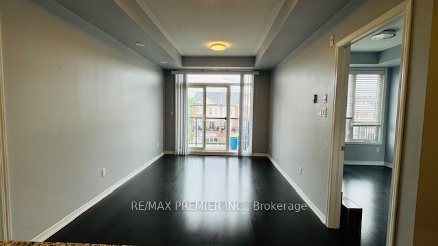 #313 - 54 Sky Harbour Drive Property Photo 10