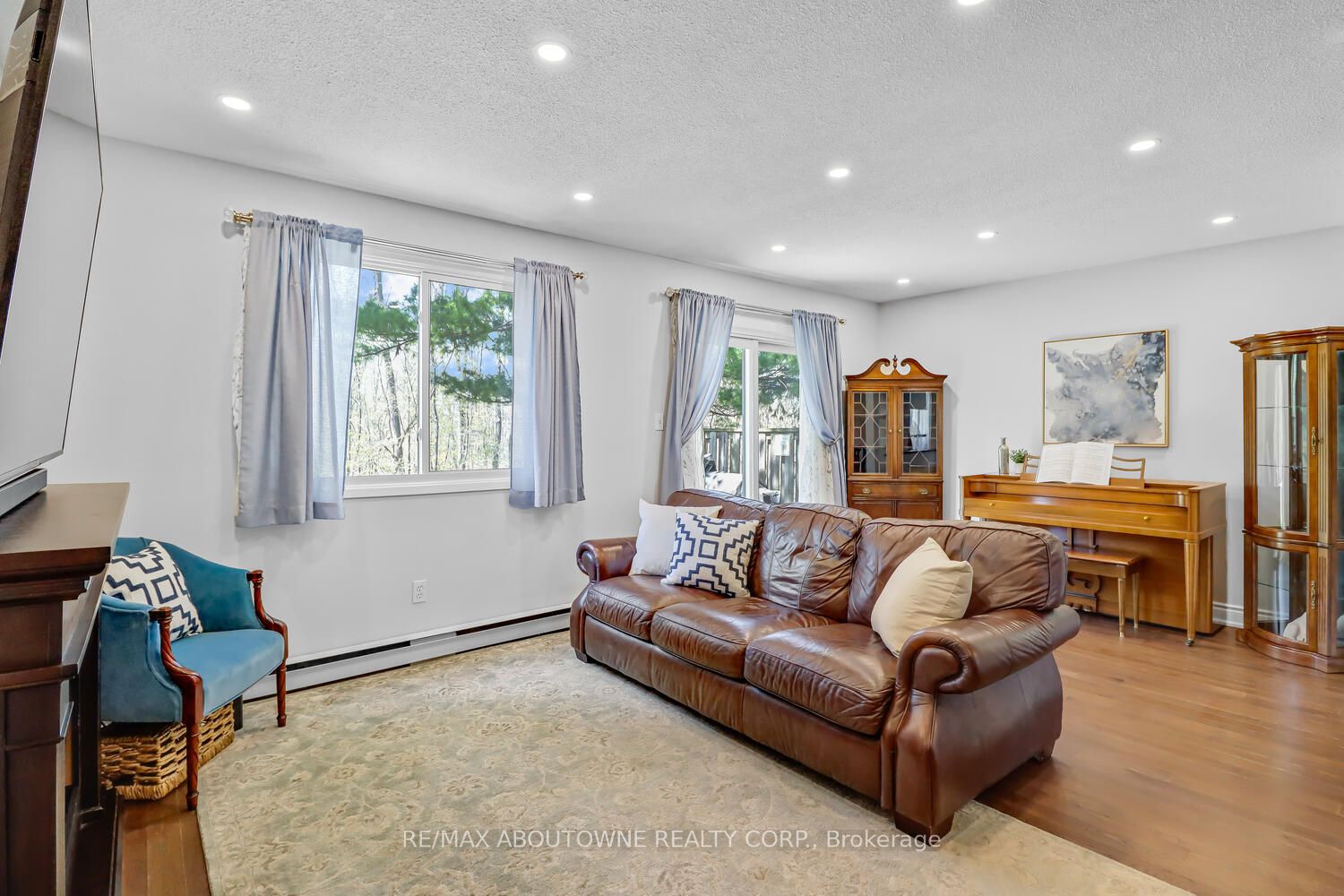 2651 Aquitaine Ave 5 Property Photo 3