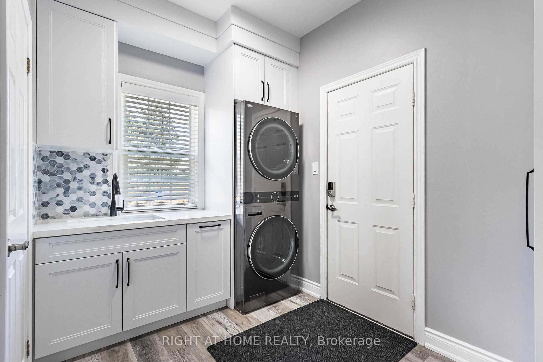 13640 Guelph Line Property Photo 2