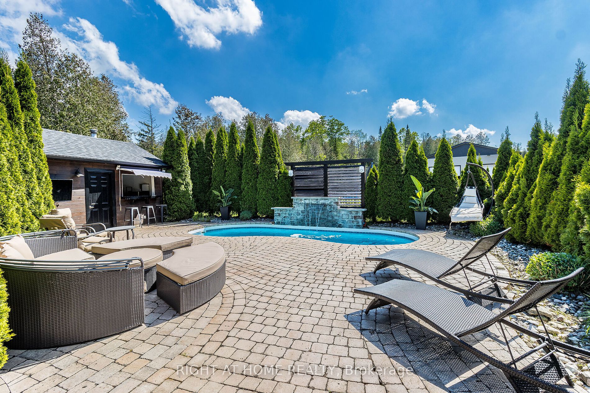 13640 Guelph Line Property Photo 21