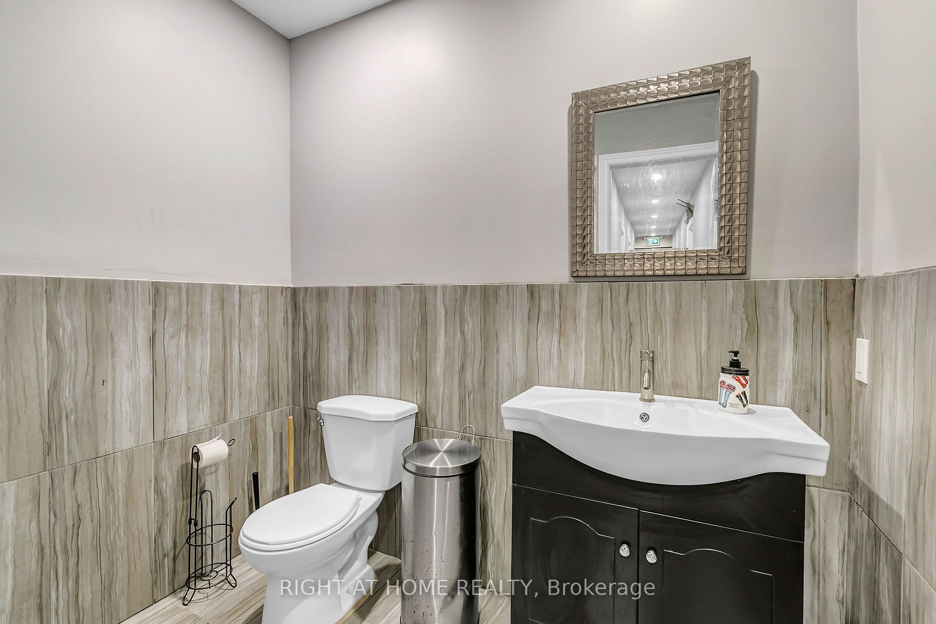 13640 Guelph Line Property Photo 31