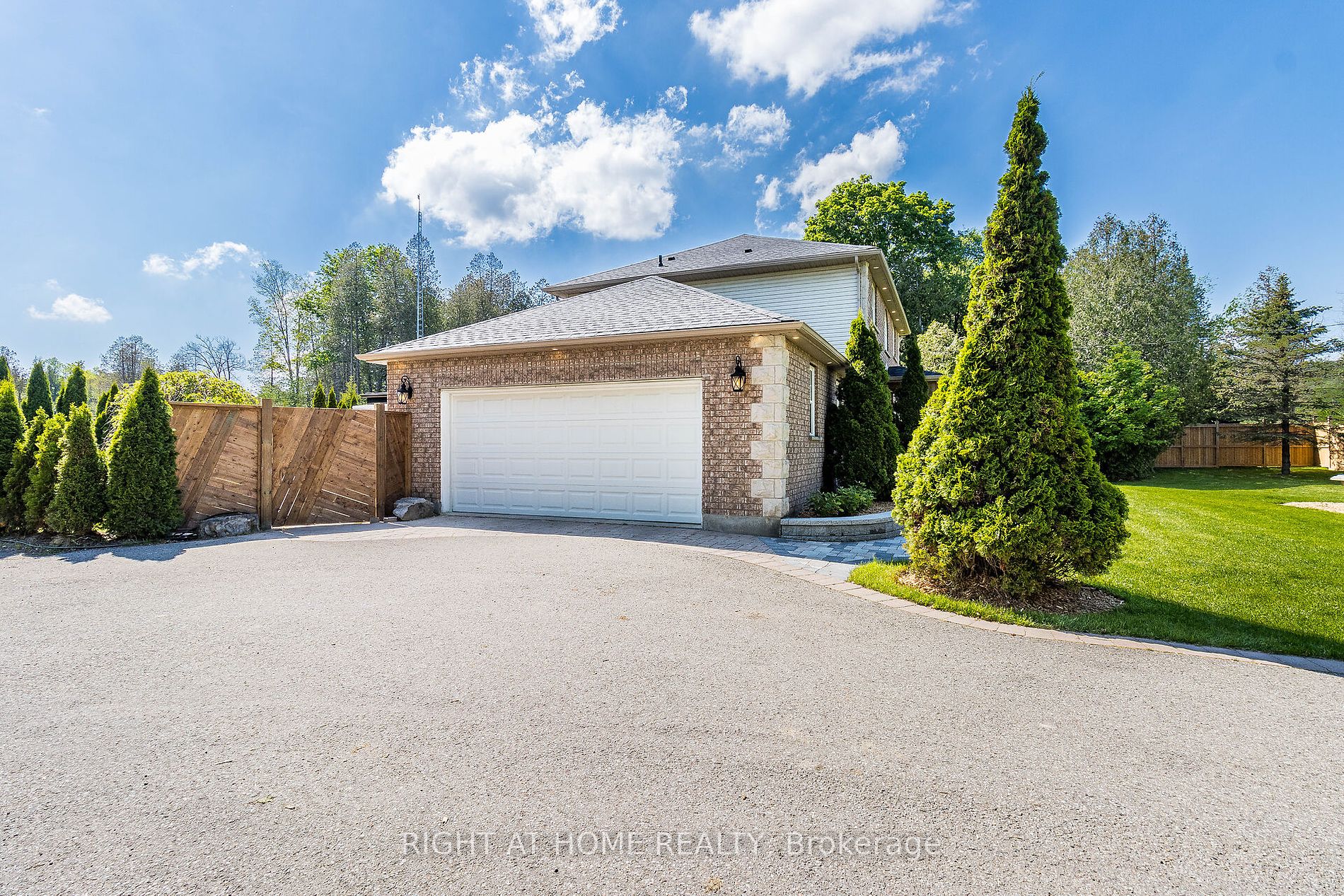 13640 Guelph Line Property Photo 36