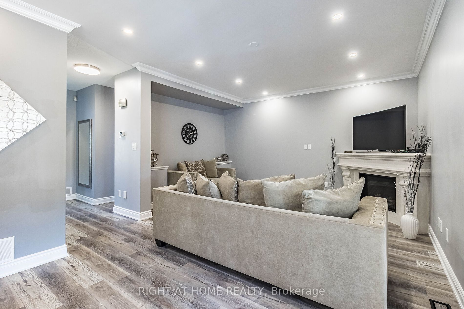 13640 Guelph Line Property Photo 39