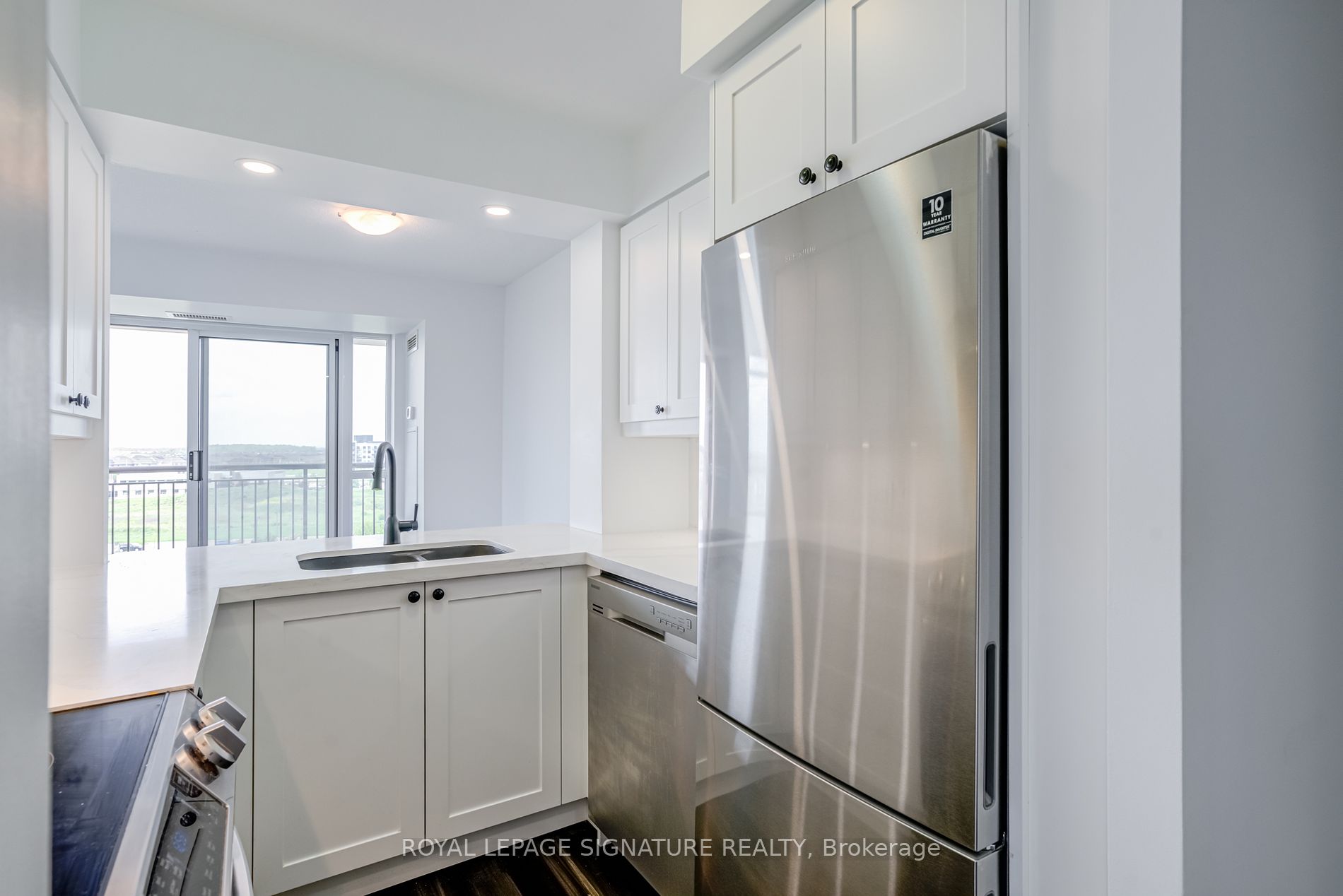2365 Central Park Dr 11 Property Photo 27