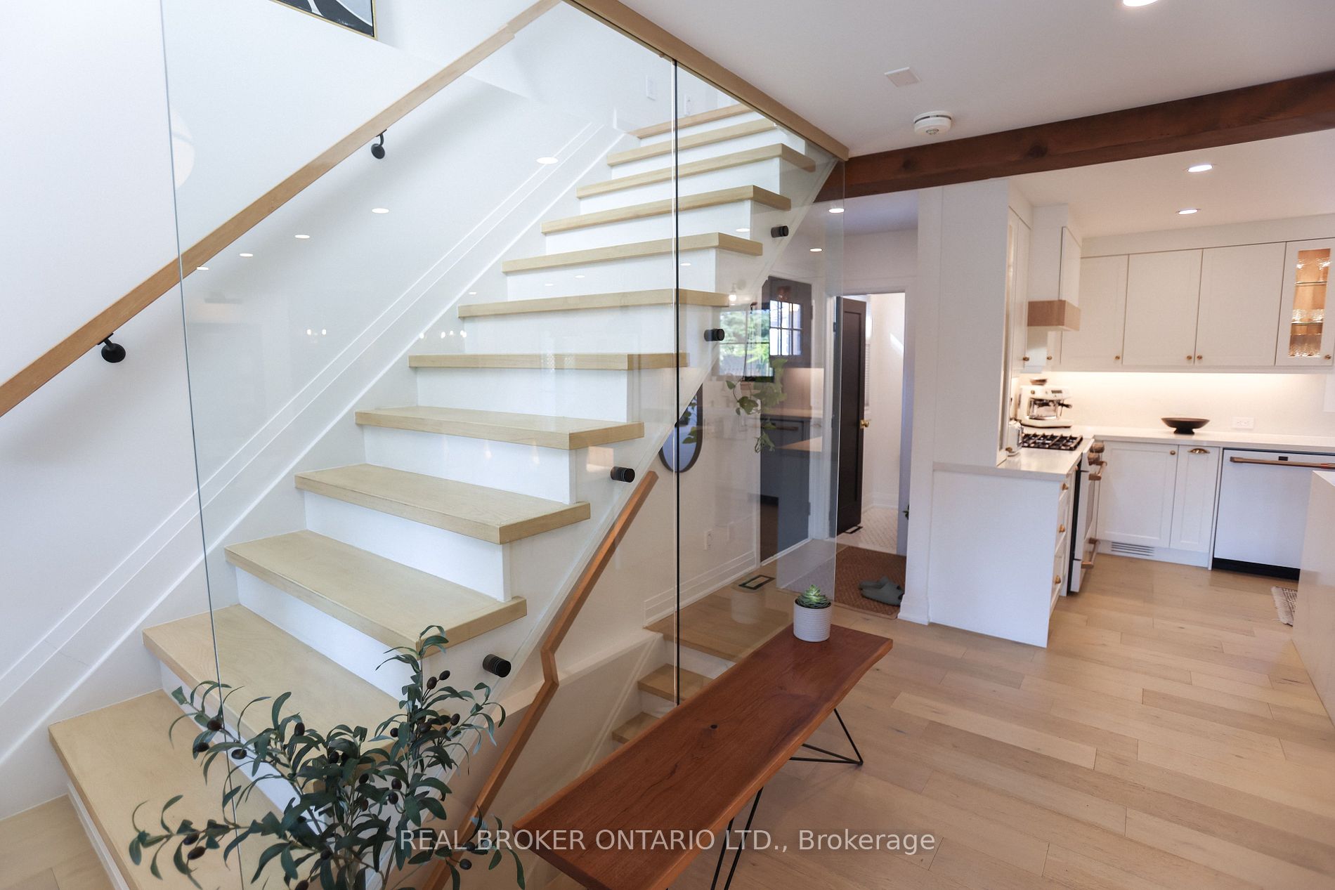 34 Alderway Ave Property Photo 10